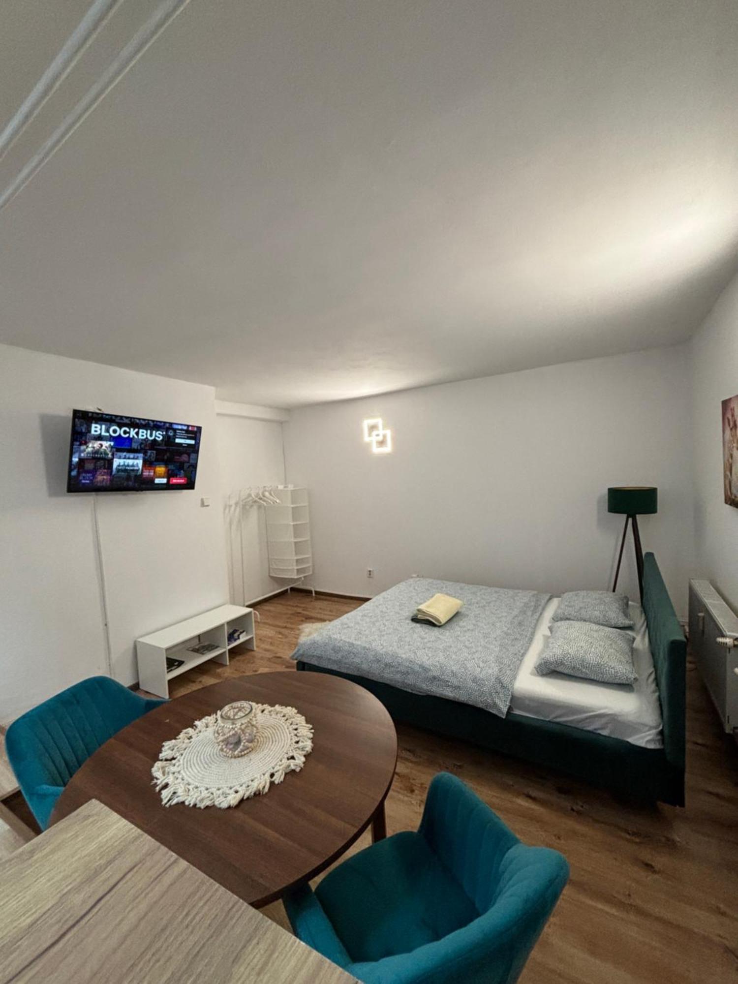 Central Apartment New Studio Košice Exteriör bild